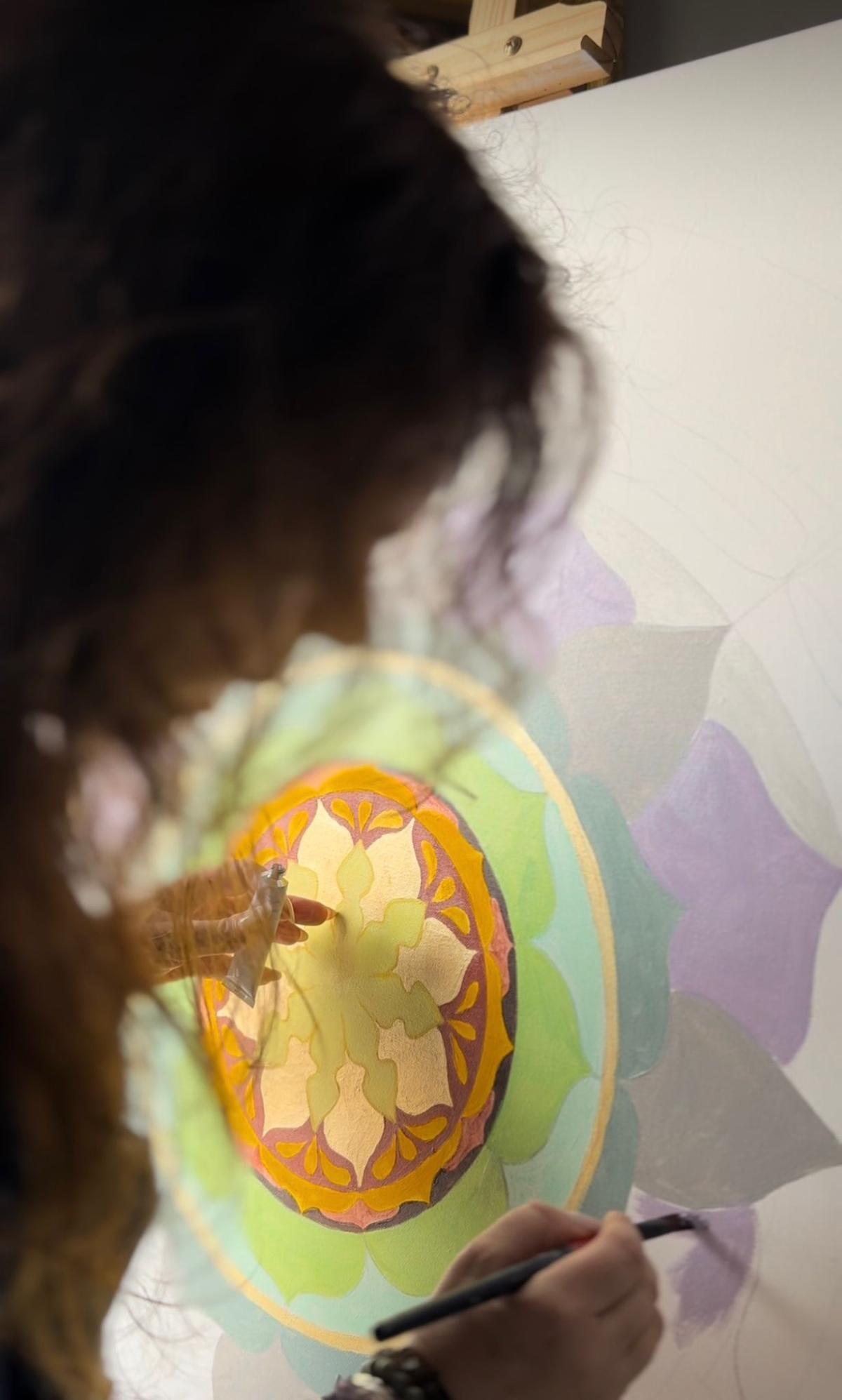 Veronica dipinge un mandala